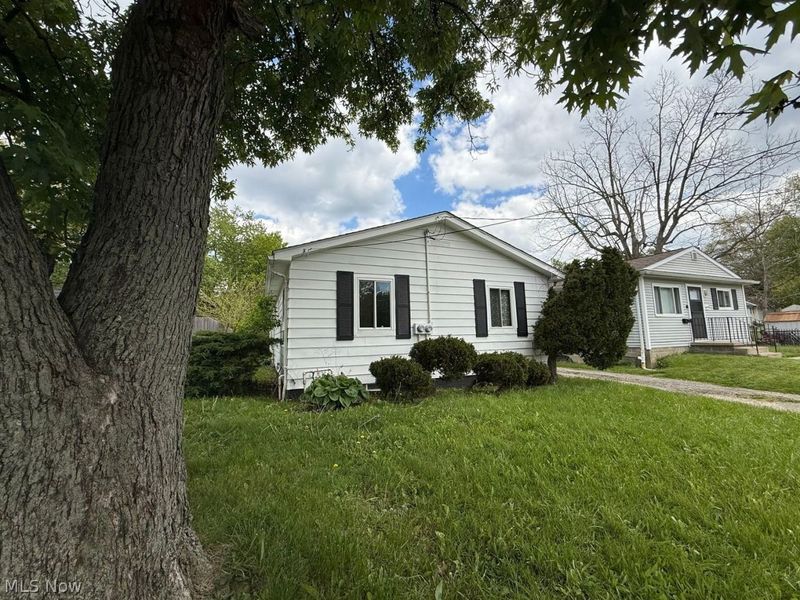 645-647 Van Everett Avenue , Akron, OH 44306 Photo 14