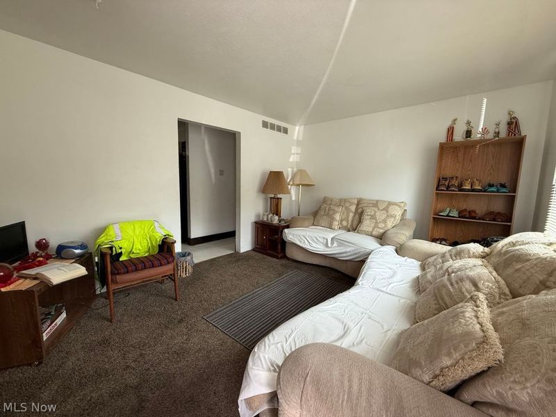 645-647 Van Everett Avenue , Akron, OH 44306 Photo 3