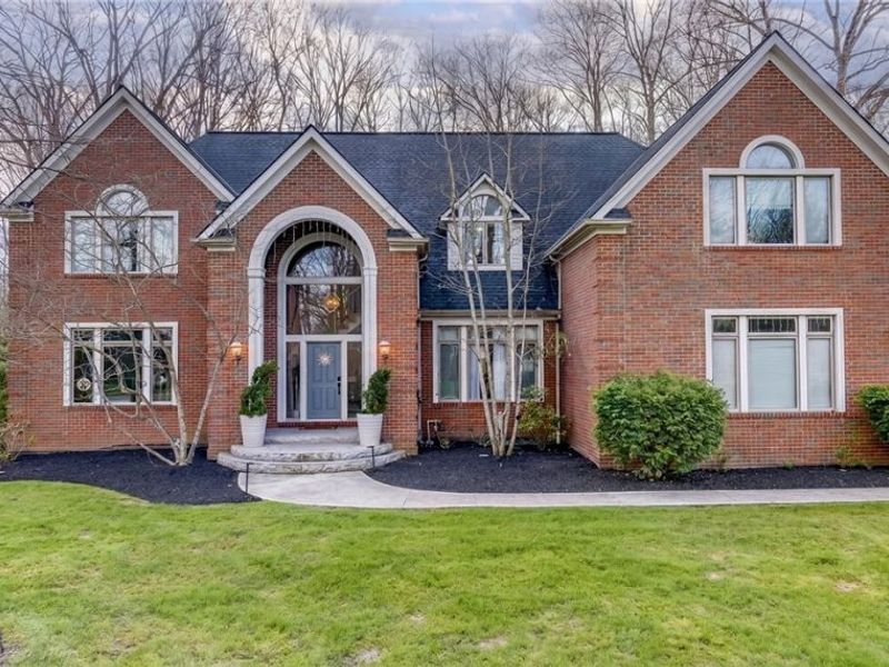 6162 Chagrin Highlands Drive, Solon, OH 44139 Photo 2
