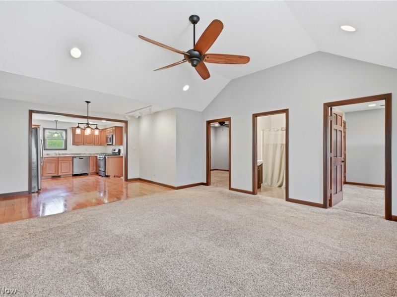 1532 S Stateline Road , Masury, OH 44438 Photo 16