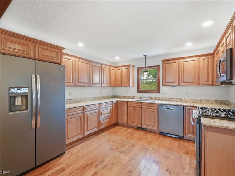 1532 S Stateline Road , Masury, OH 44438 Photo 20
