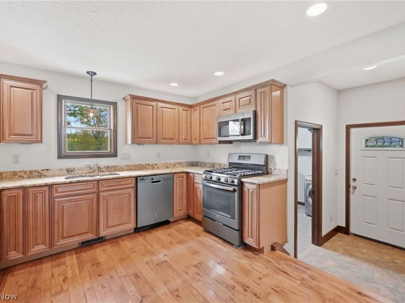 1532 S Stateline Road , Masury, OH 44438 Photo 21