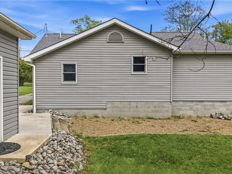 1532 S Stateline Road , Masury, OH 44438 Photo 6