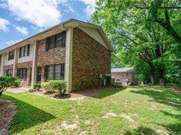 1235 Riverside Drive, Unit C8, Gainesville, GA 30501
