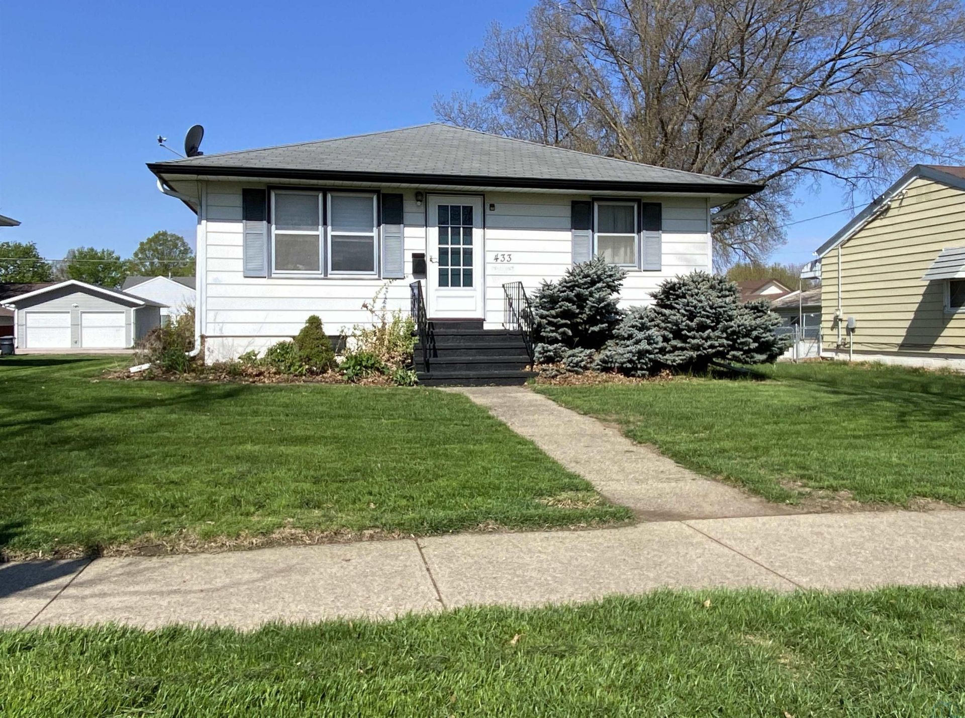 433 2nd Ave Ne, Lemars, IA 51031 Main Photo