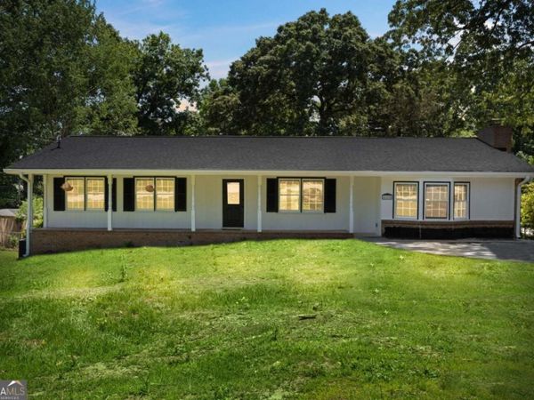865 Old Tucker Road, Stone Mountain, GA 30087