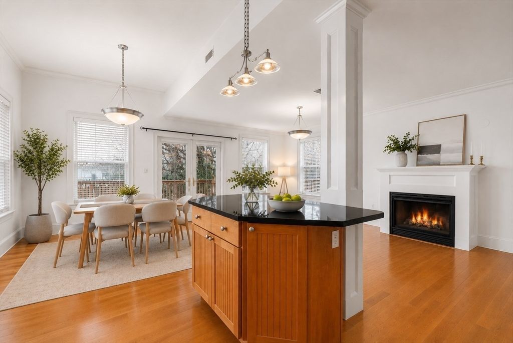 714 E 4th St, Unit 3, Boston, MA 02127 Main Photo