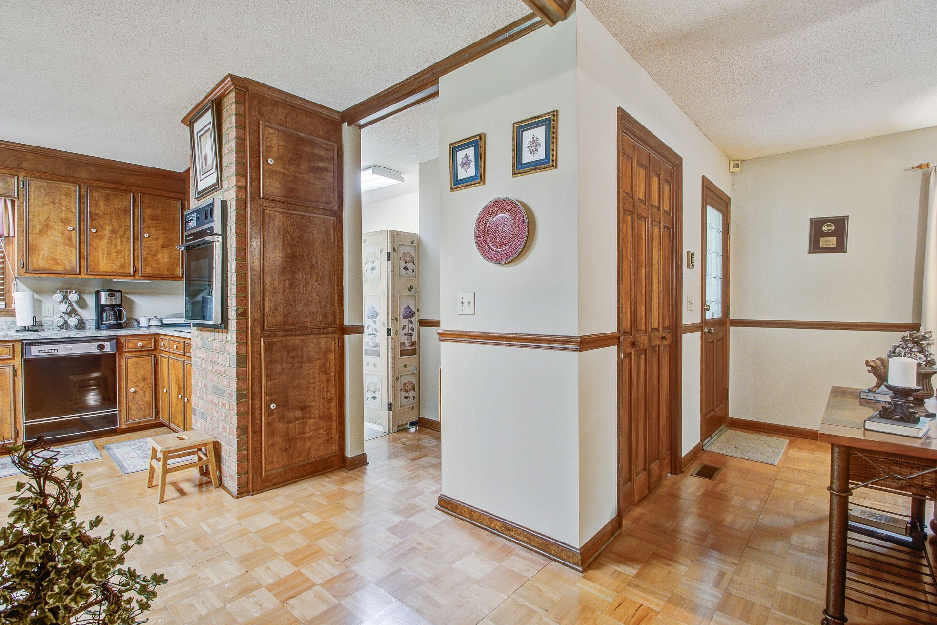 663 Hickory Hill Road Photo 12