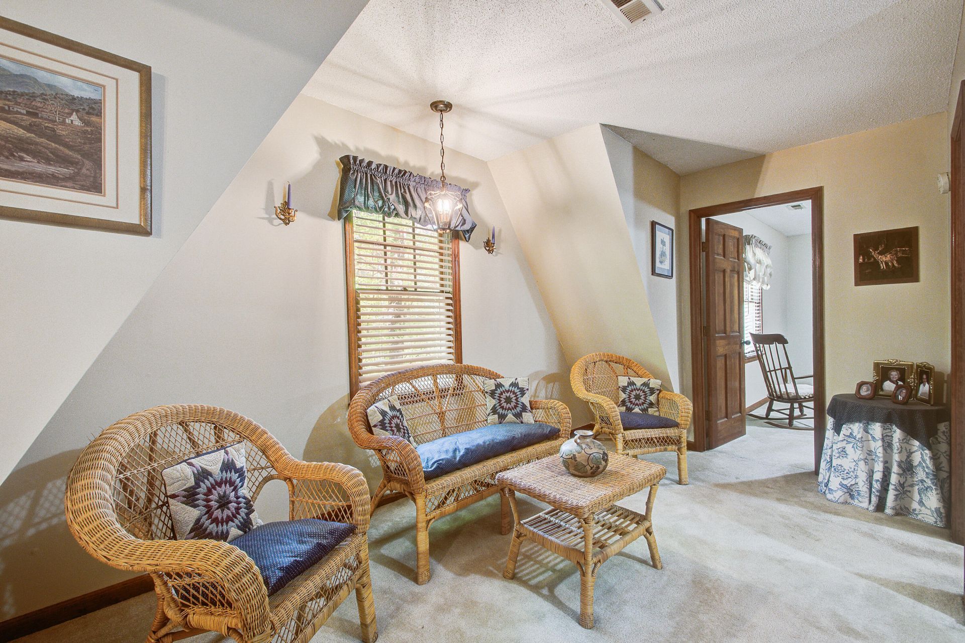 663 Hickory Hill Road Photo 24