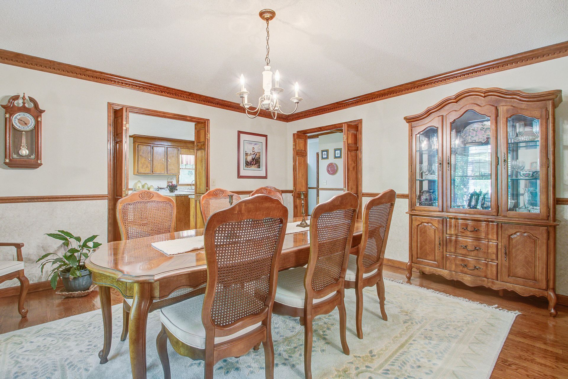 663 Hickory Hill Road Photo 8