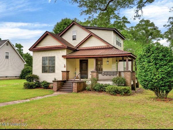 931 Old Hwy 11 , Carriere, MS 39426
