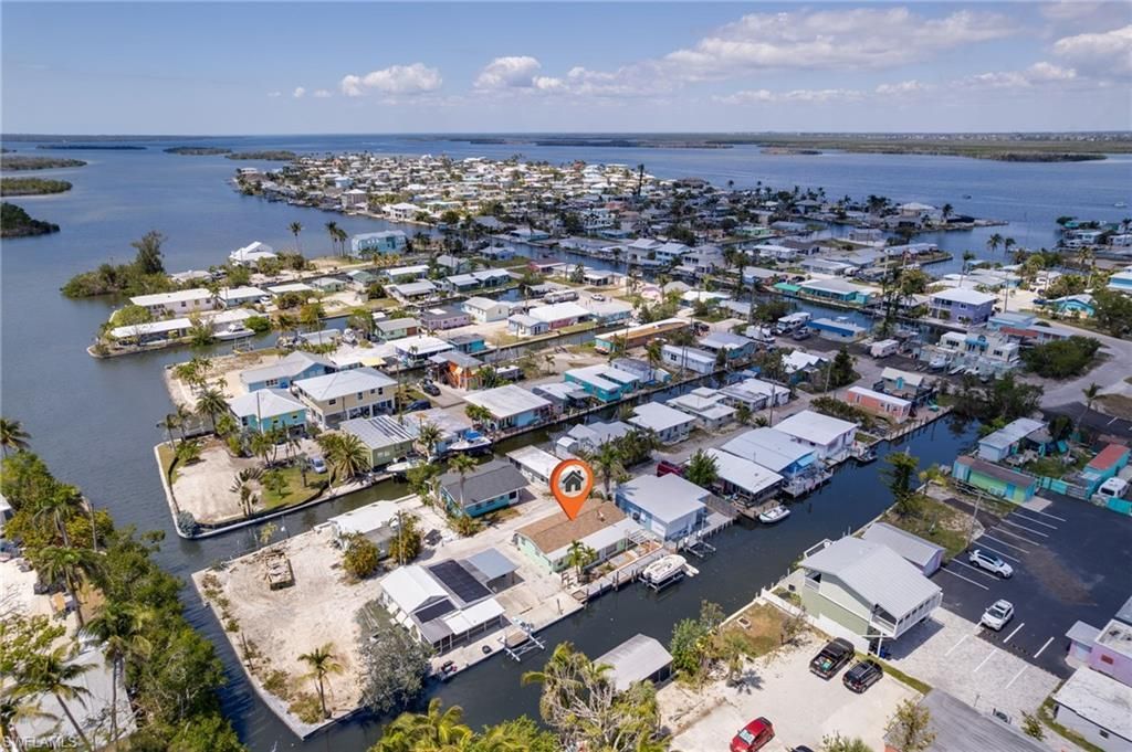 2647 Pine St, Matlacha, FL 33993 Photo