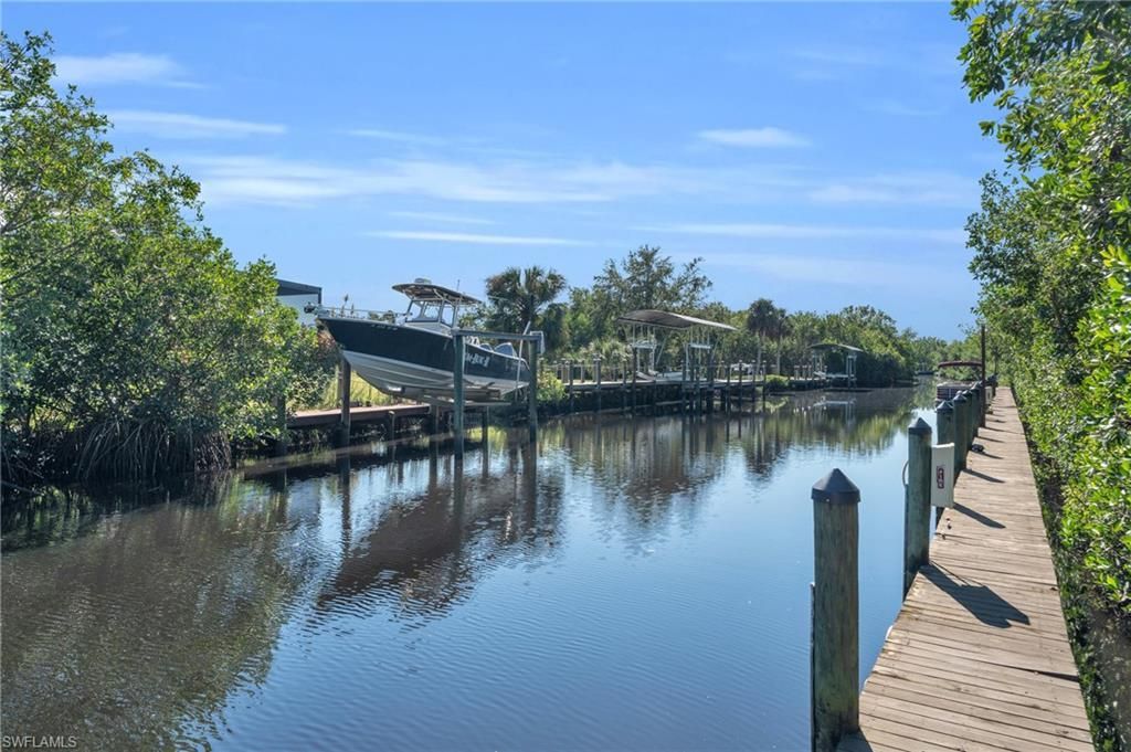 5563 Foxlake Dr, North Fort Myers, FL 33917 Photo