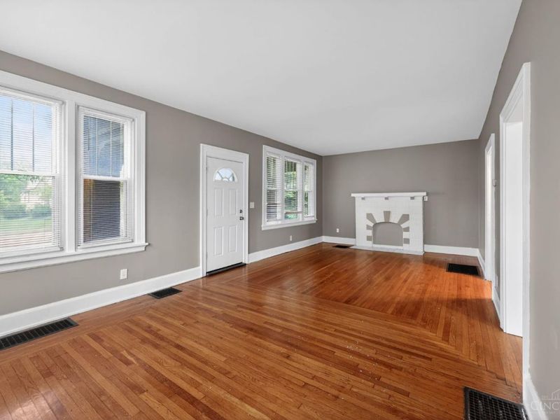 3017 Montana Avenue, Cincinnati, OH 45211 Photo 3