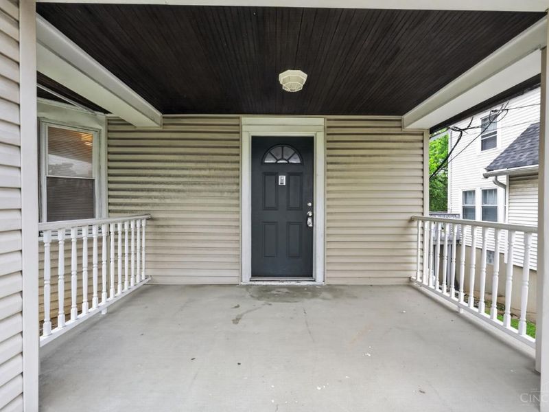 2738 Montana Avenue, Cincinnati, OH 45211 Photo 2