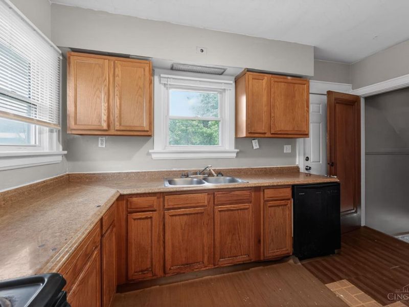 2738 Montana Avenue, Cincinnati, OH 45211 Photo 22