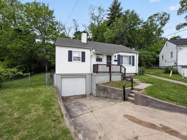 1923 Ashbrook Drive, Cincinnati, OH 45238