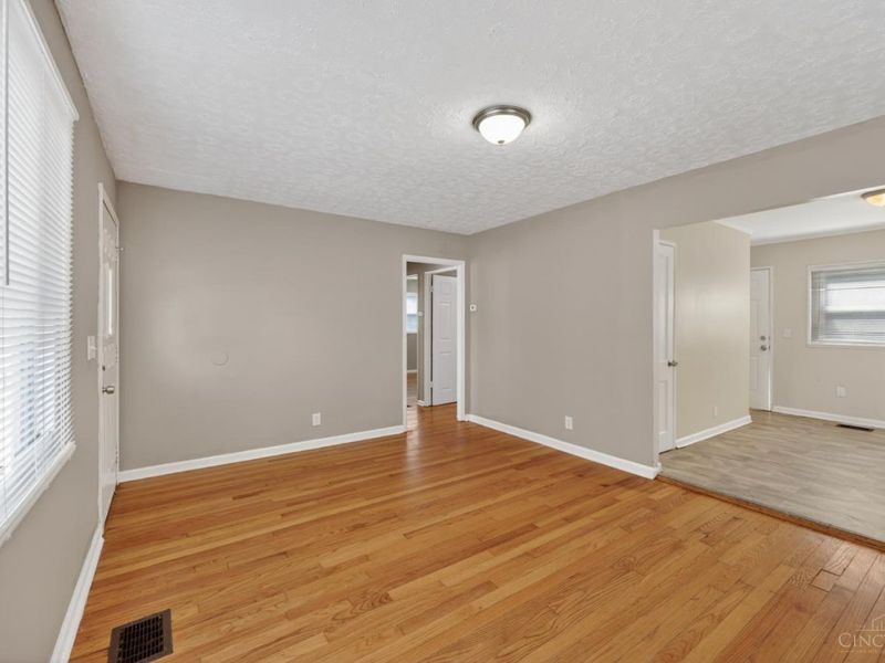 1923 Ashbrook Drive, Cincinnati, OH 45238 Photo 17