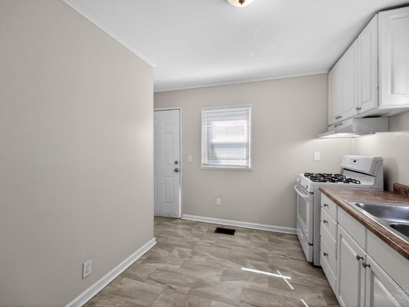 1923 Ashbrook Drive, Cincinnati, OH 45238 Photo 18