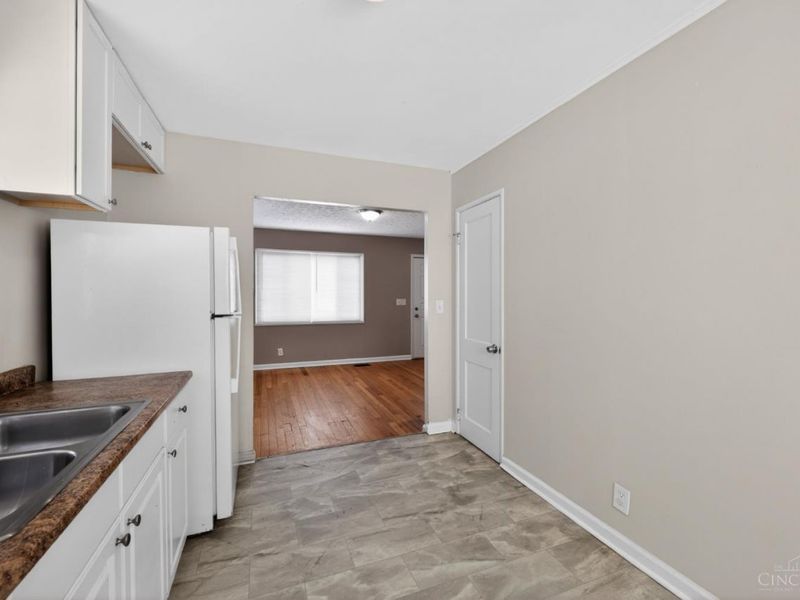1923 Ashbrook Drive, Cincinnati, OH 45238 Photo 19