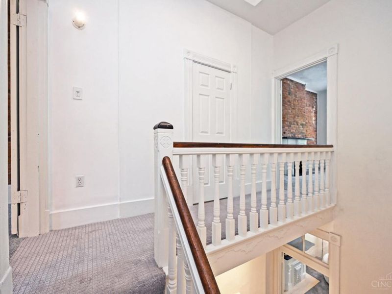915 Paradrome Street, Cincinnati, OH 45202 Photo 25