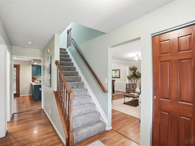 5807 Gaines Road, Green Township, OH 45247 Photo 7