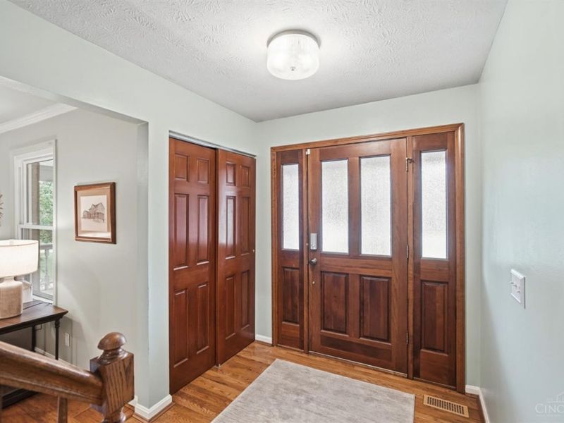 5807 Gaines Road, Green Township, OH 45247 Photo 8