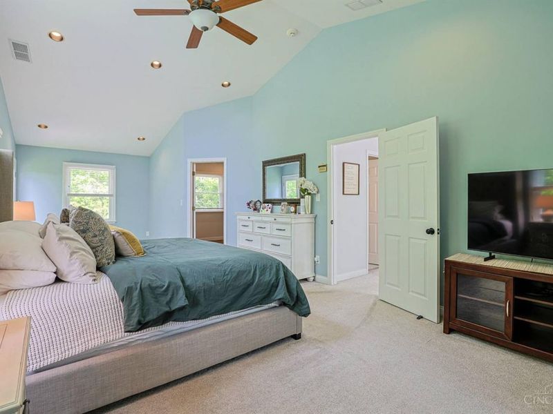 9695 Loveland Madeira Road, Symmes Township, OH 45140 Photo 17