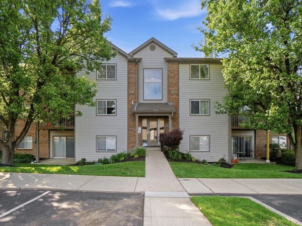8900 Eagleview Drive, Unit 11, West Chester, OH 45069
