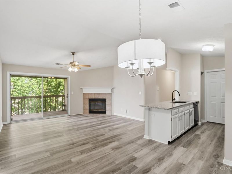 8900 Eagleview Drive, Unit 11, West Chester, OH 45069 Photo 9