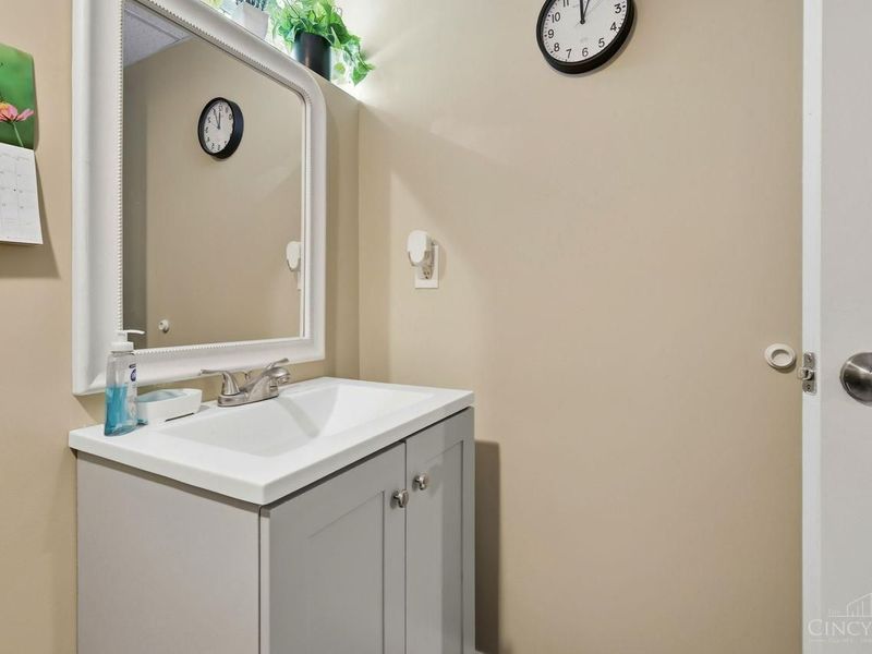 9419 Haddington Court, Unit 160, Colerain Township, OH 45251 Photo 27