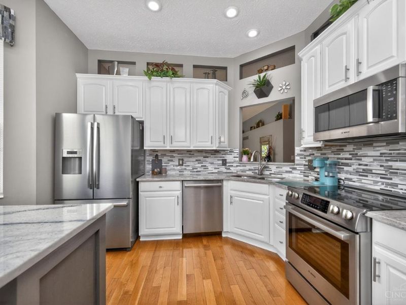 5953 Castlewood Crossing, Miami Twp, OH 45150 Photo 12