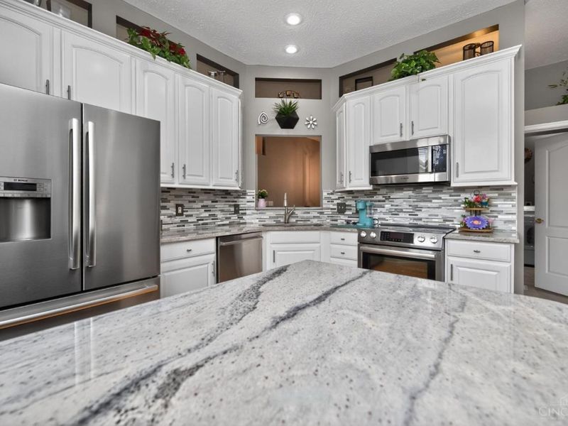 5953 Castlewood Crossing, Miami Twp, OH 45150 Photo 13