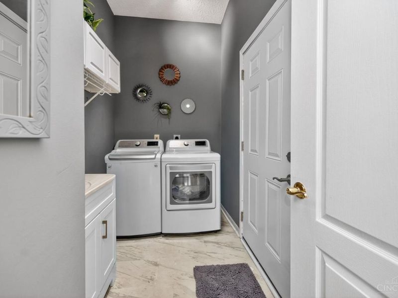 5953 Castlewood Crossing, Miami Twp, OH 45150 Photo 27