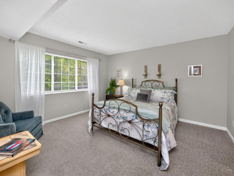 5953 Castlewood Crossing, Miami Twp, OH 45150 Photo 39