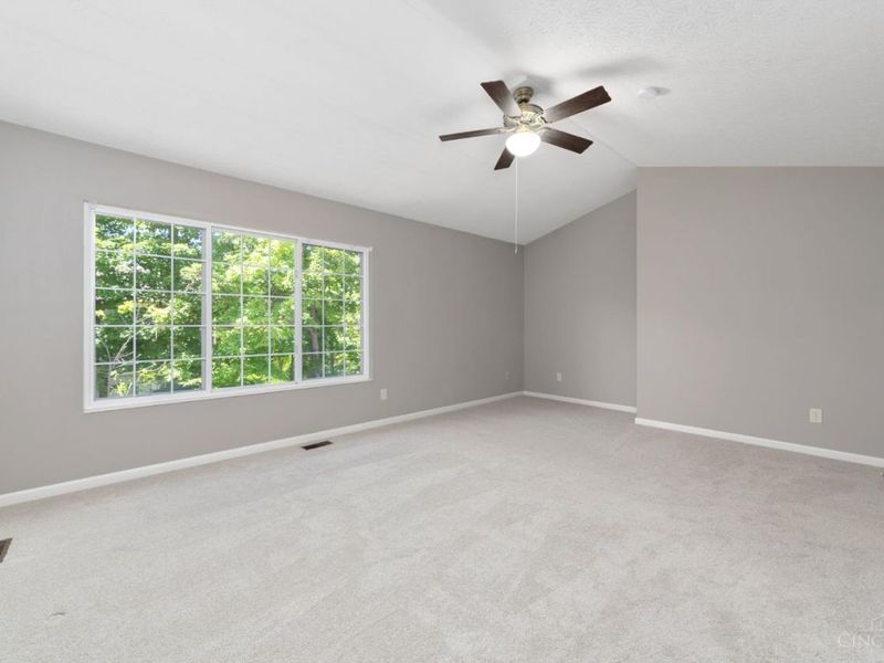 5927 Castlewood Crossing, Miami Twp, OH 45150 Photo 18