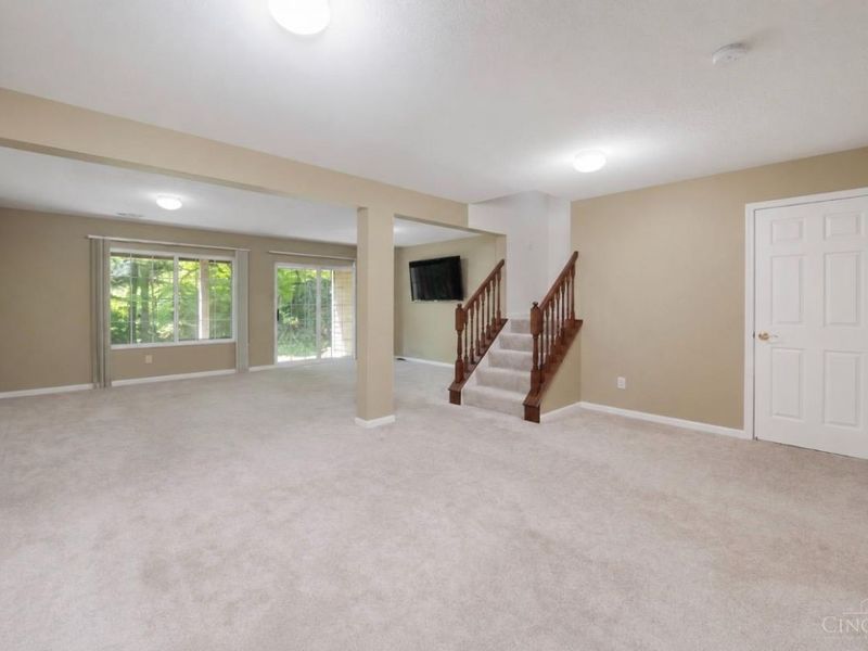 5927 Castlewood Crossing, Miami Twp, OH 45150 Photo 19