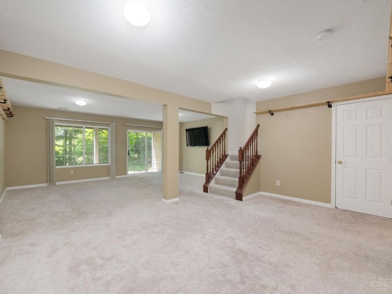 5927 Castlewood Crossing, Miami Twp, OH 45150 Photo 22