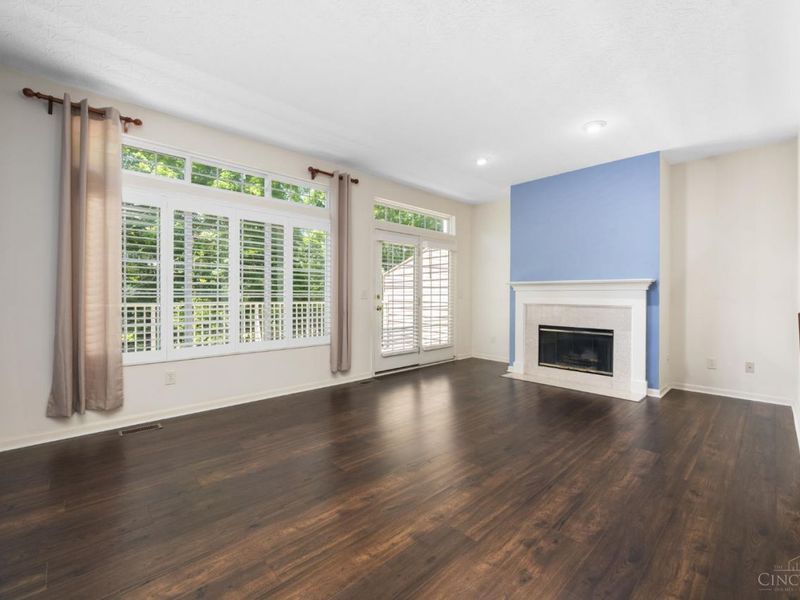 5927 Castlewood Crossing, Miami Twp, OH 45150 Photo 6
