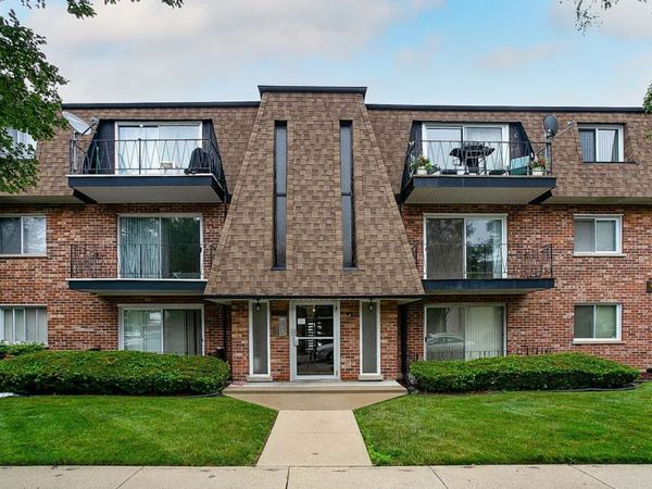 10701 S Keating Avenue, Unit 3D, Oak Lawn, IL 60453