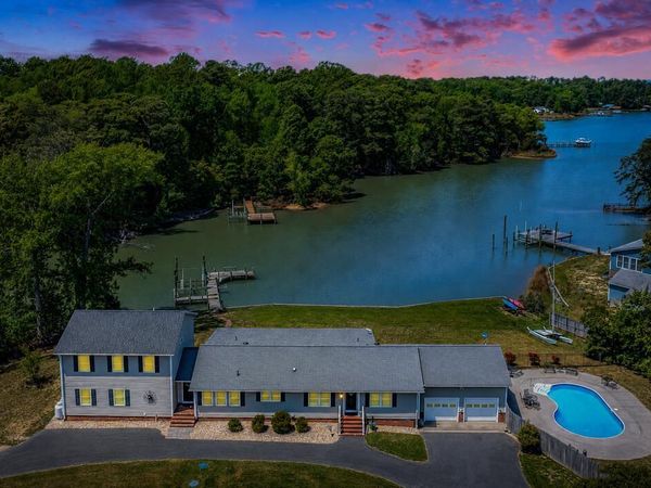 415 Clarke Lane, HEATHSVILLE, VA 22473