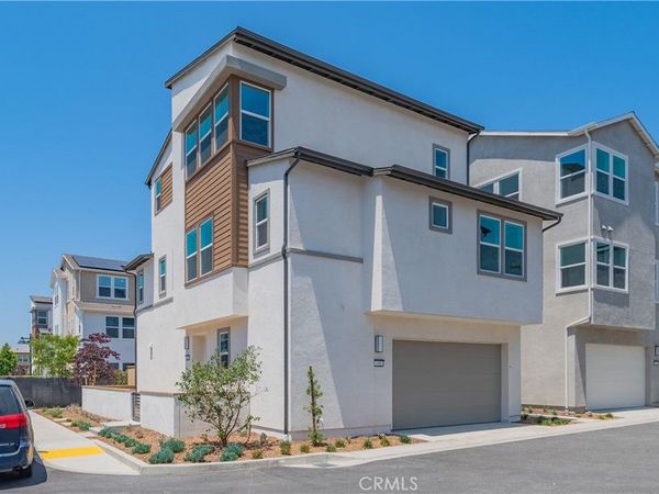 446 Lobata, Irvine, CA 92618