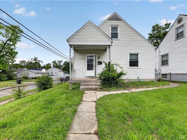 4545 Greenwich Village Avenue, Dayton, OH 45406