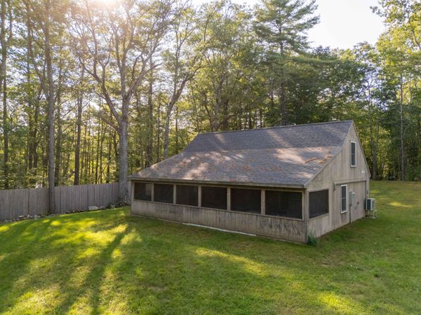 320 Hinks Road , Jefferson, ME 04348