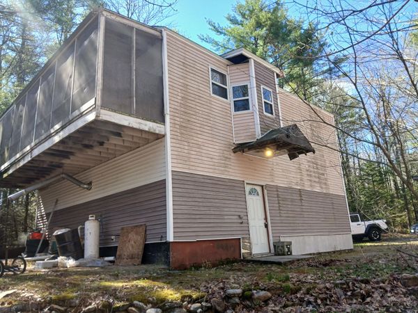 371 Carding Machine Road , Bowdoinham, ME 04008