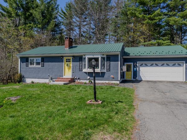 25 Arbor Drive, Veazie, ME 04401