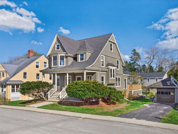 6 Sea View Avenue, Cape Elizabeth, ME 04107