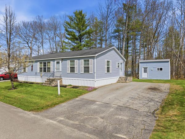 4 Arundel Avenue , Lisbon, ME 04250