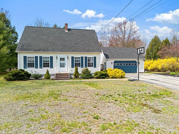 5 Nishell Drive, Paris, ME 04281