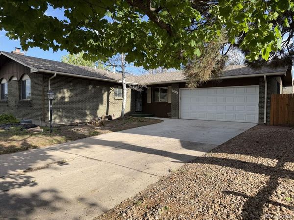 12076 E Montana Place, Aurora, CO 80012